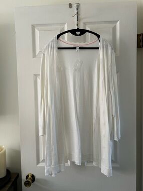 Isaac Mizrahi Live! White cardigan